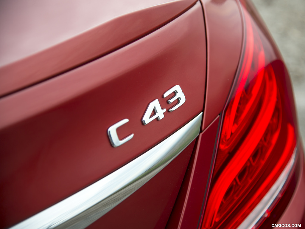 2017 Mercedes-AMG C43 Saloon (UK-Spec) - Badge