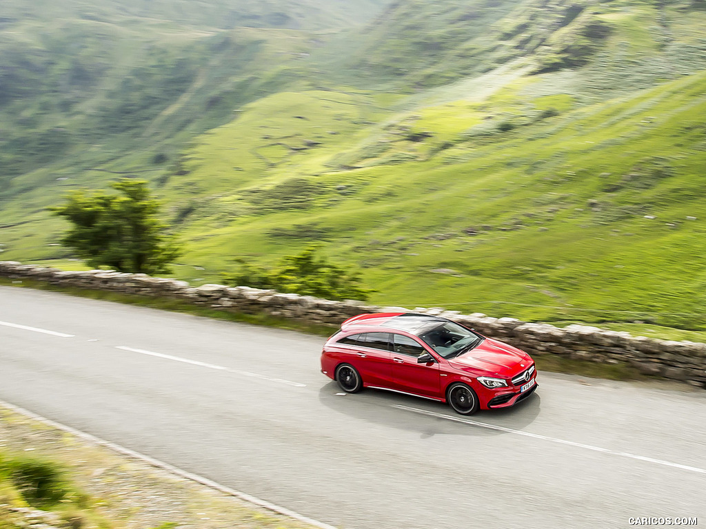 2017 Mercedes-AMG CLA 45 Shooting Brake (UK-Spec) - Top