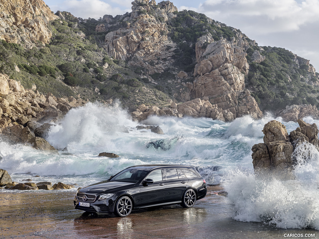 2017 Mercedes-AMG E43 Estate (Color: Obsidian Black) - Side