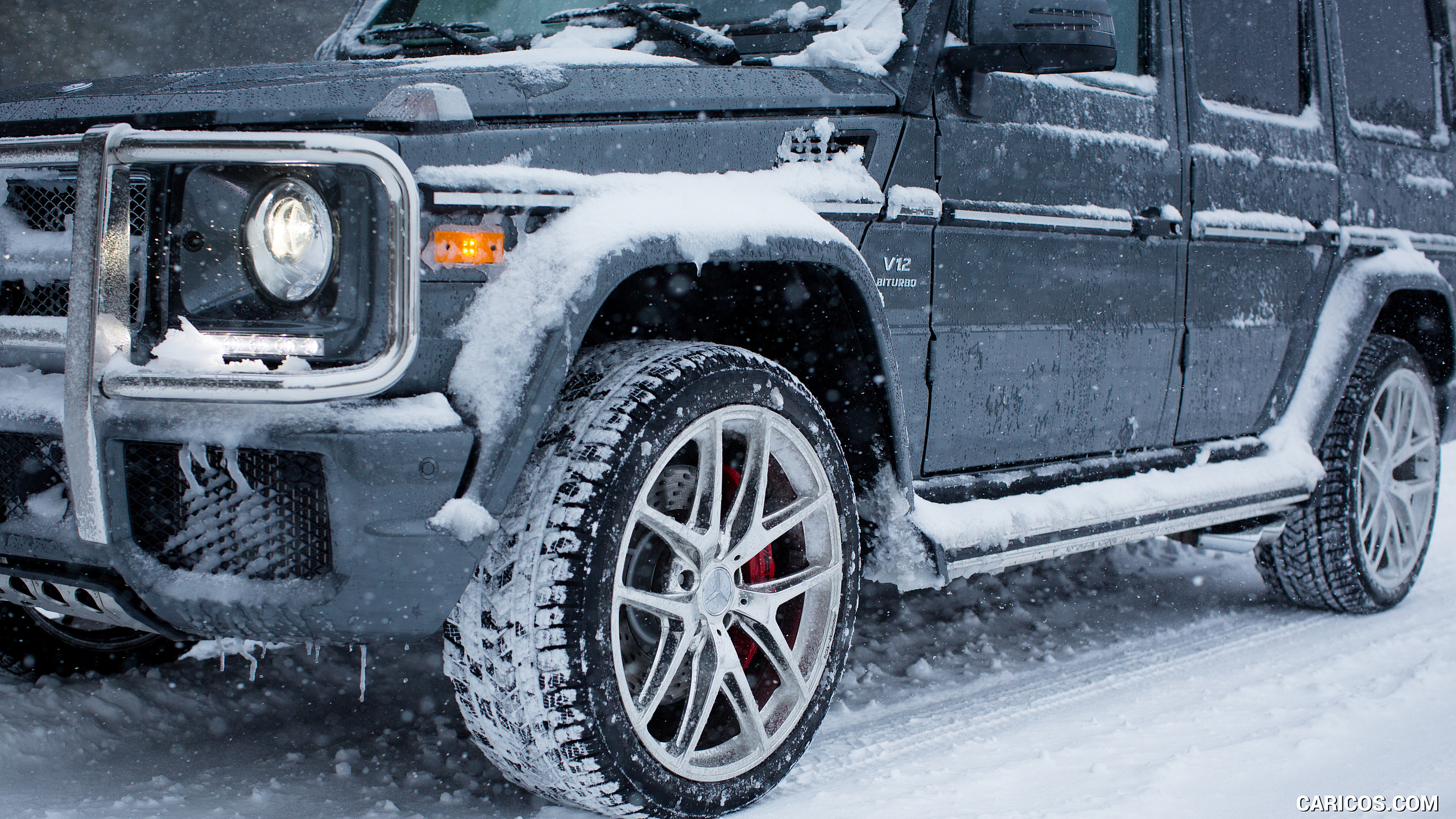 2017 Mercedes-AMG G65 AMG (US-Spec) in snow - Detail, #36 of 45