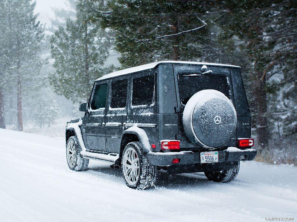 2017 Mercedes-AMG G65 AMG (US-Spec) in snow - Rear Three-Quarter