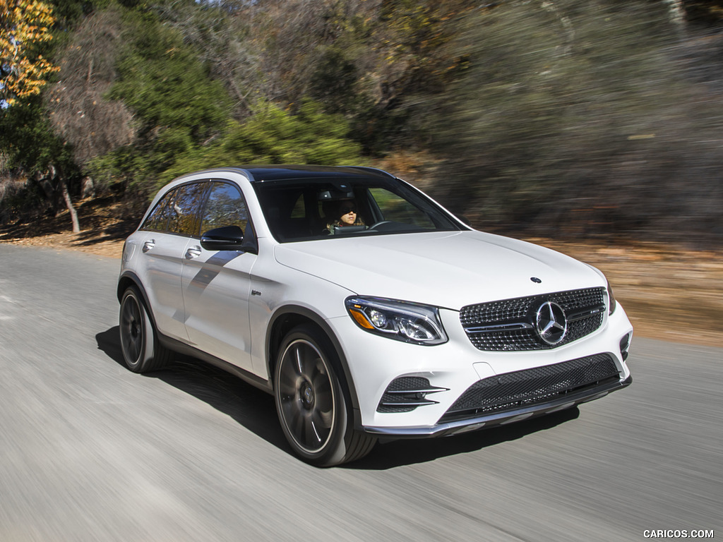 2017 Mercedes-AMG GLC 43 (US-Spec) - Front Three-Quarter