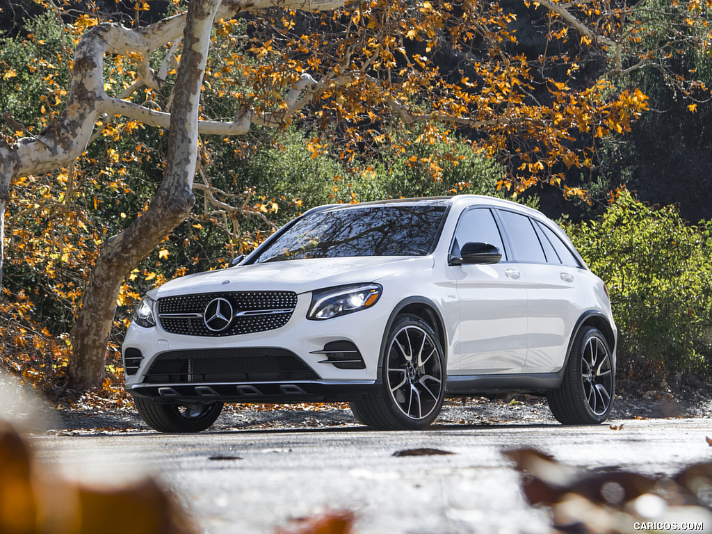 2017 Mercedes-AMG GLC 43 (US-Spec) - Front Three-Quarter