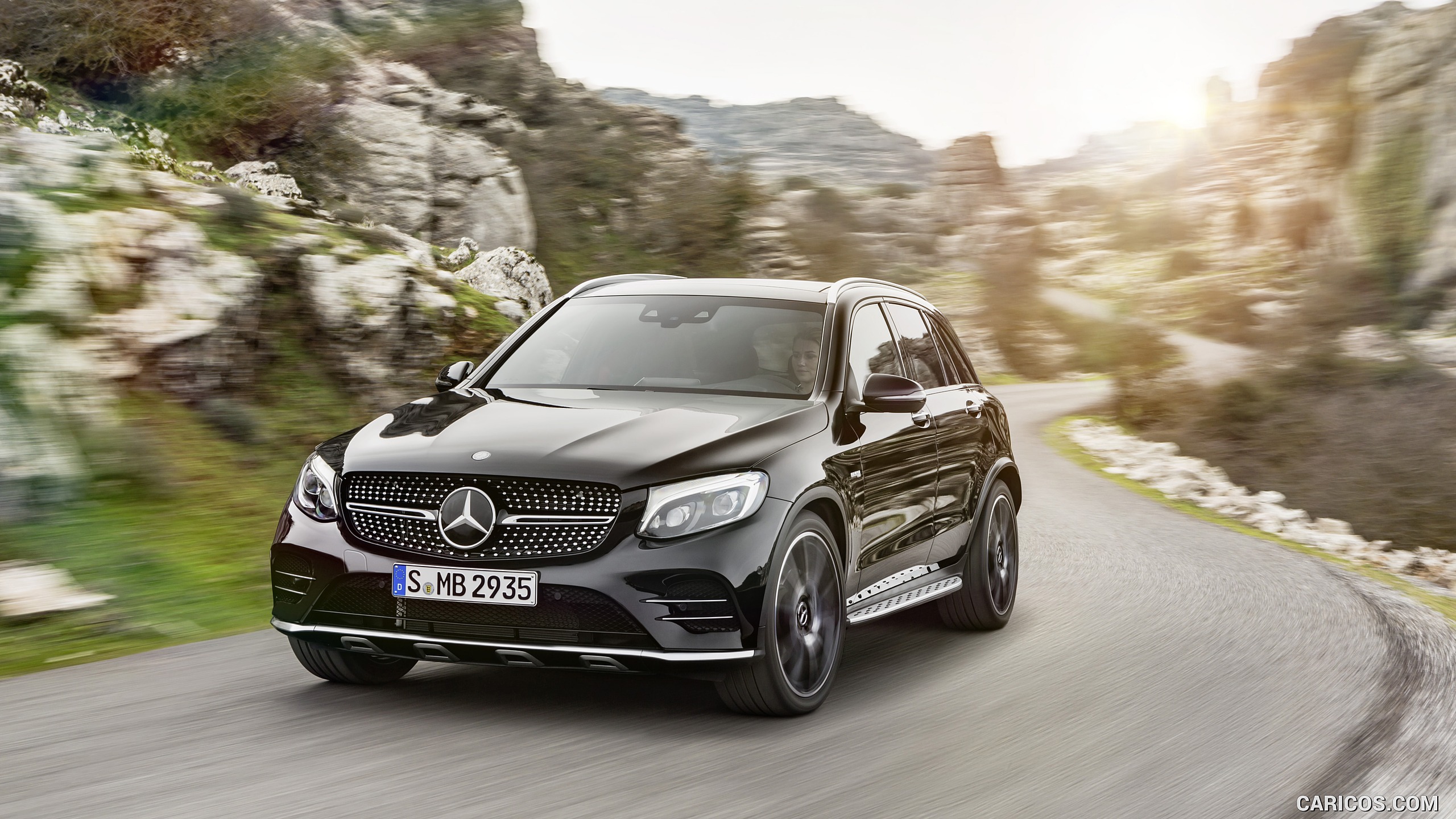 2017 Mercedes-AMG GLC 43 4MATIC (Chassis: X253, Color: Obsidian Black) - Front, #6 of 108