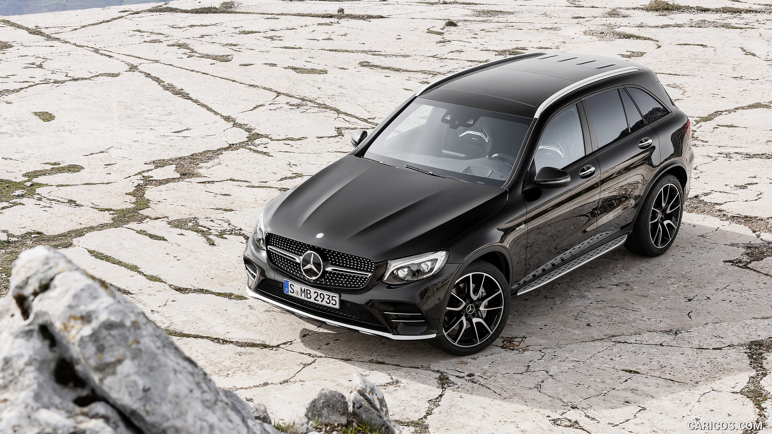 2017 Mercedes-AMG GLC 43 4MATIC (Chassis: X253, Color: Obsidian Black) - Top, #16 of 108