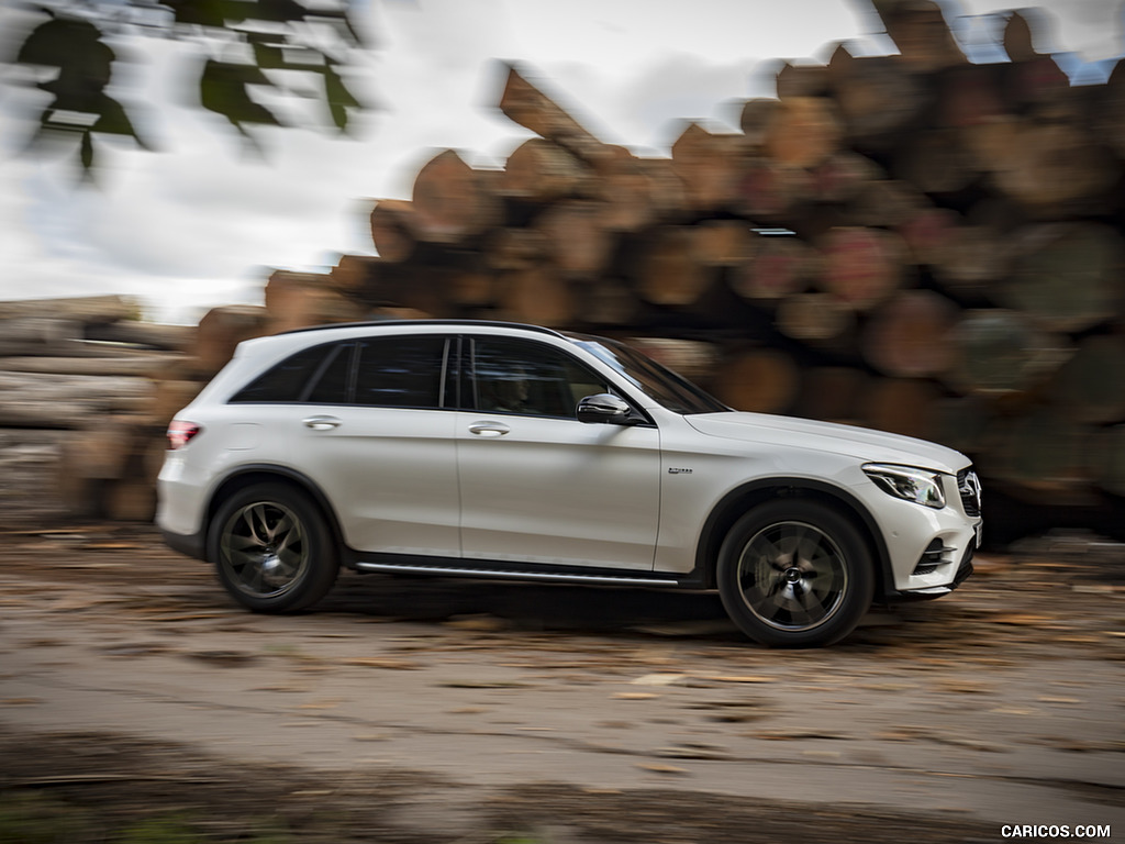 2017 Mercedes-AMG GLC 43 4MATIC (UK-Spec) - Side