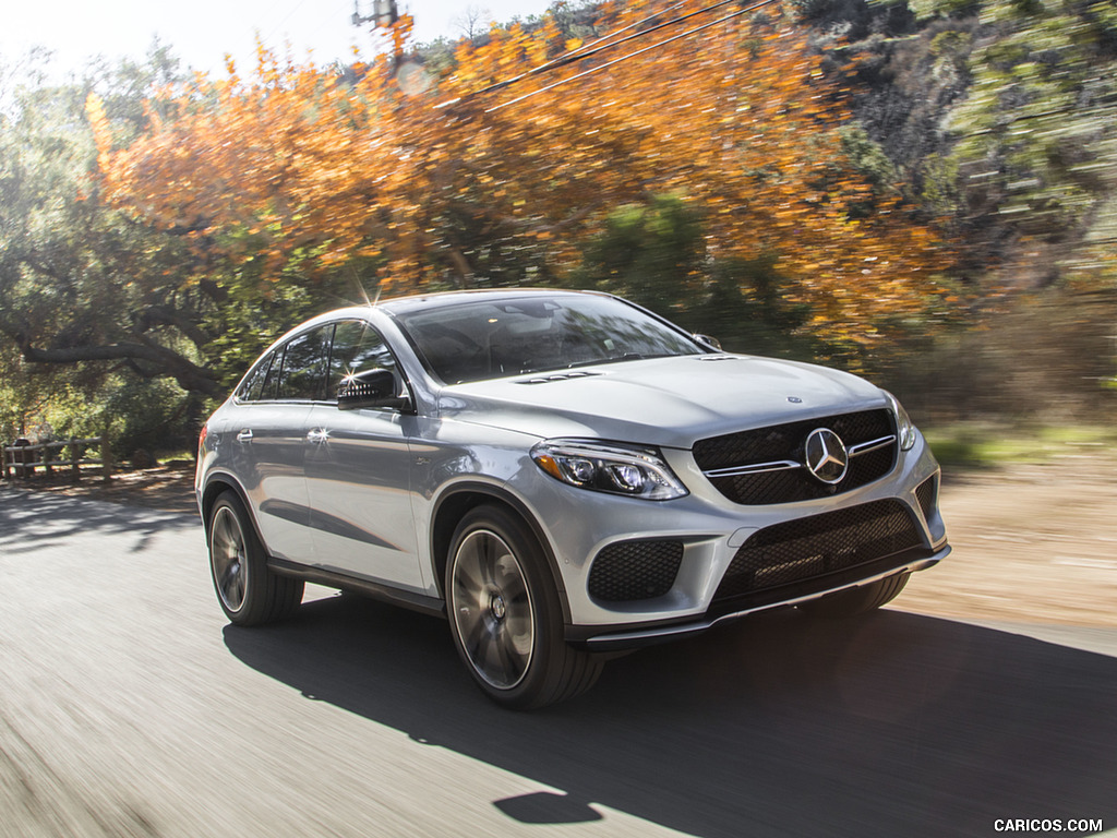 2017 Mercedes-AMG GLE 43 Coupe (US-Spec) - Front Three-Quarter