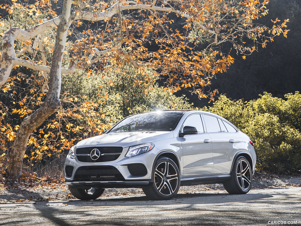 2017 Mercedes-AMG GLE 43 Coupe (US-Spec) - Front Three-Quarter