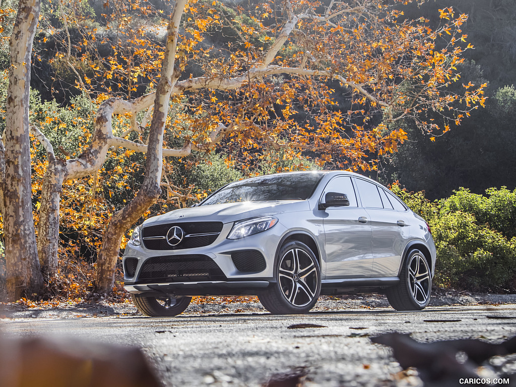 2017 Mercedes-AMG GLE 43 Coupe (US-Spec) - Front Three-Quarter