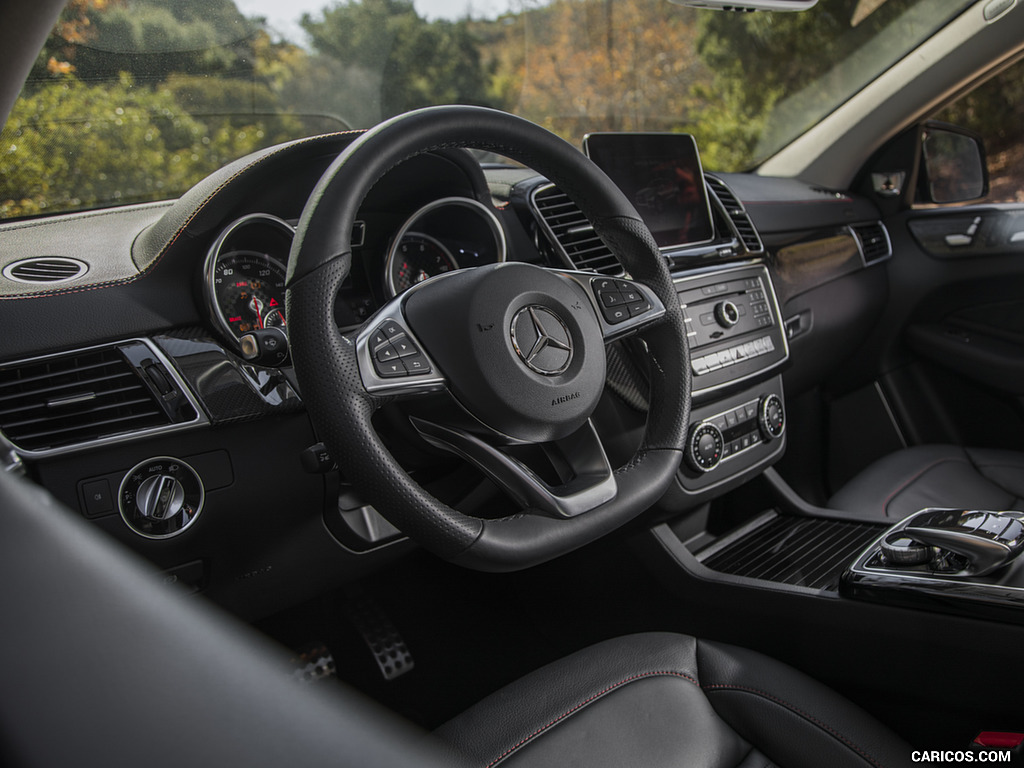 2017 Mercedes-AMG GLE 43 Coupe (US-Spec) - Interior