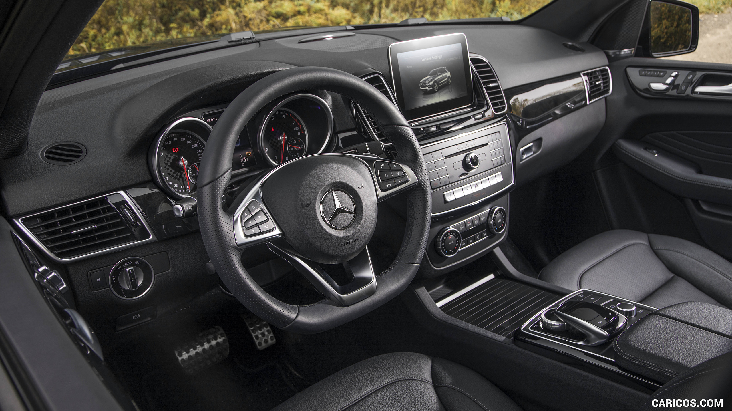2017 Mercedes-AMG GLE43 (US-Spec) - Interior, #54 of 71