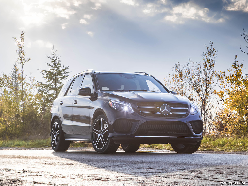 2017 Mercedes-AMG GLE43 (US-Spec) - Front