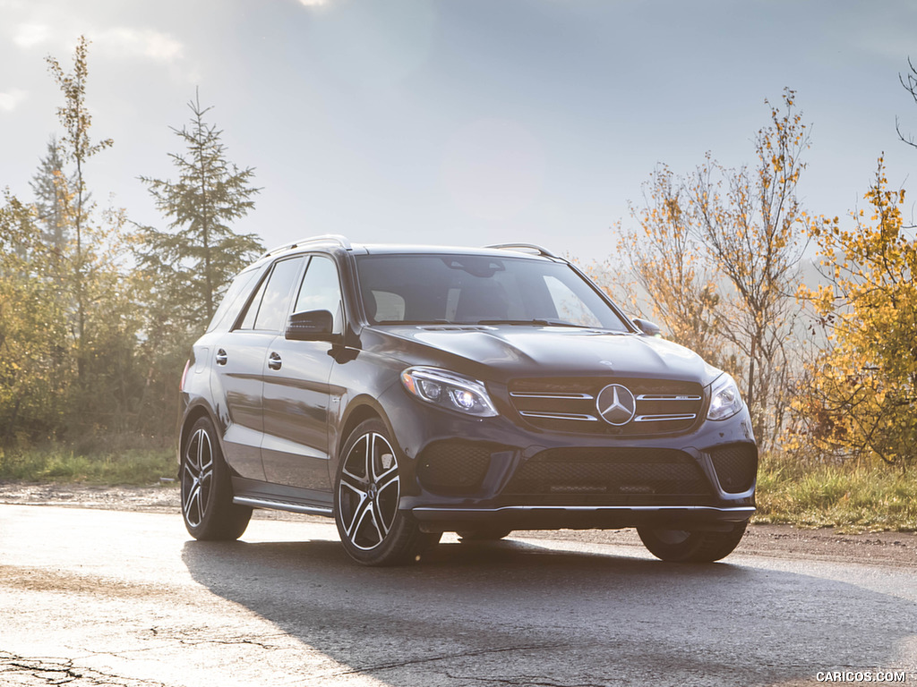 2017 Mercedes-AMG GLE43 (US-Spec) - Front