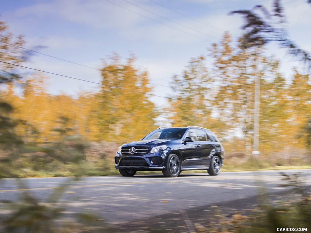 2017 Mercedes-AMG GLE43 (US-Spec) - Front Three-Quarter