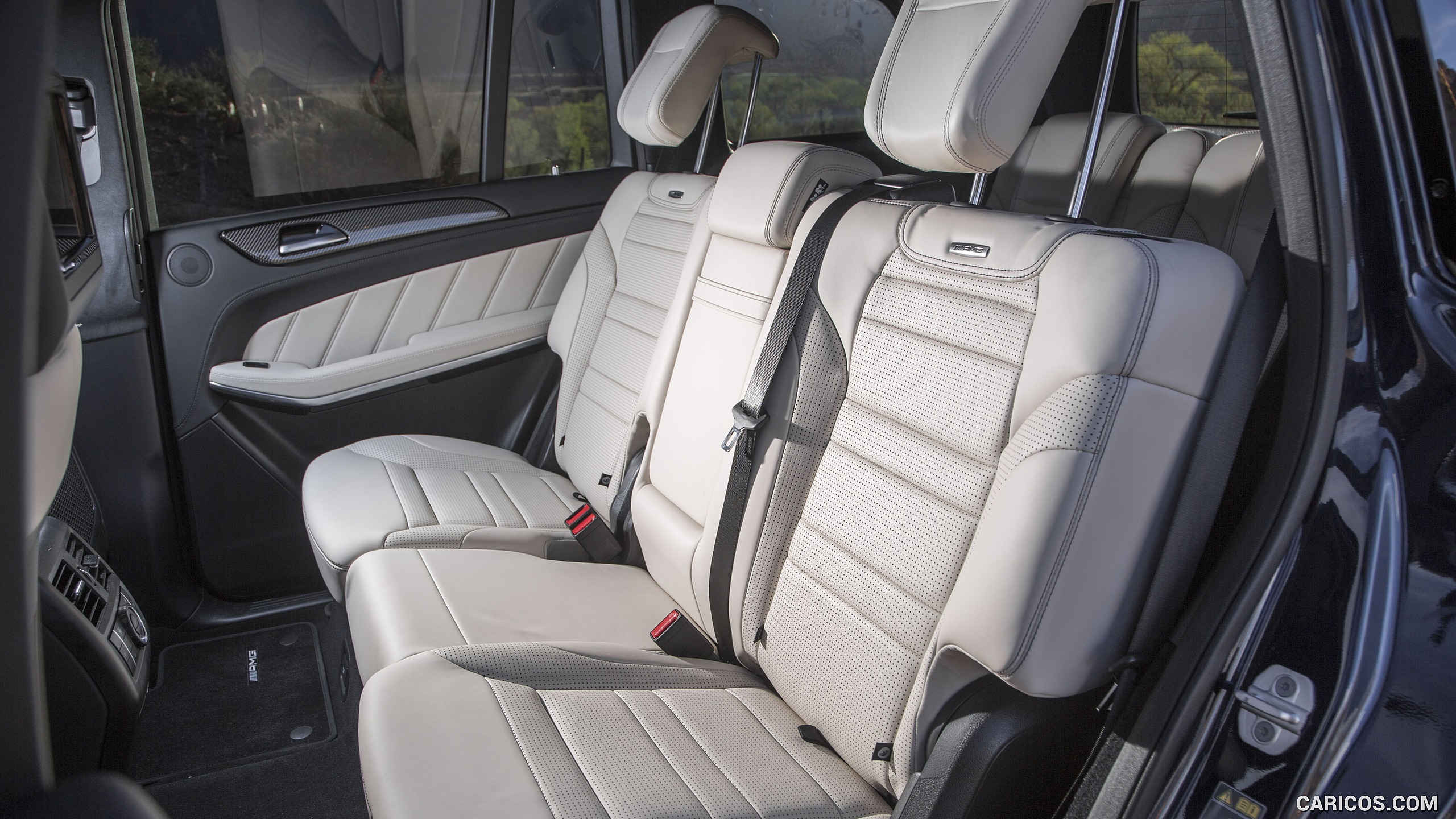 2017 Mercedes-AMG GLS 63 (US-Spec) - Interior, Rear Seats, #57 of 57