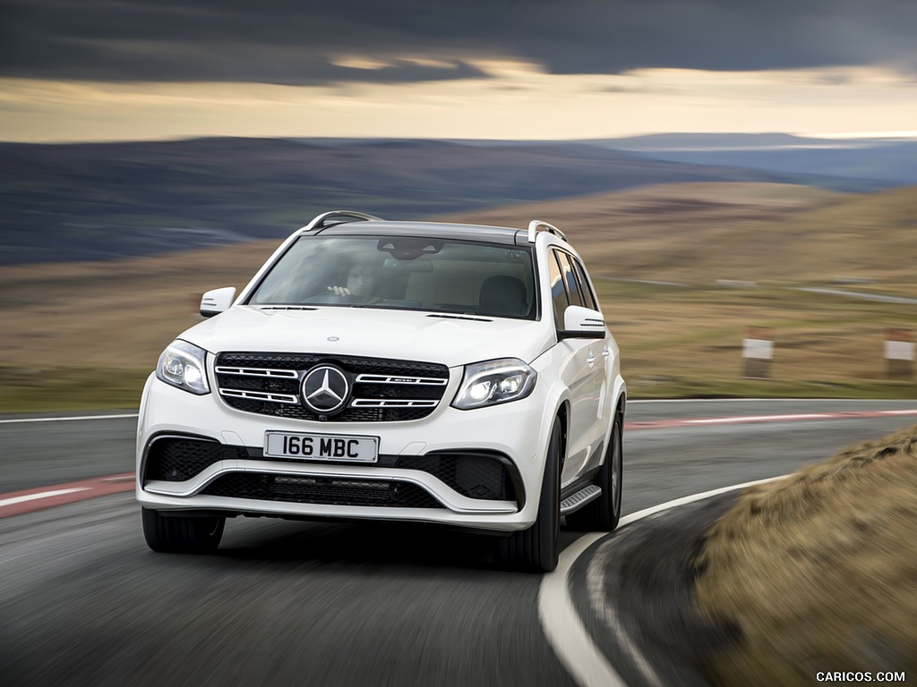 2017 Mercedes-AMG GLS 63 (UK-Spec) - Front