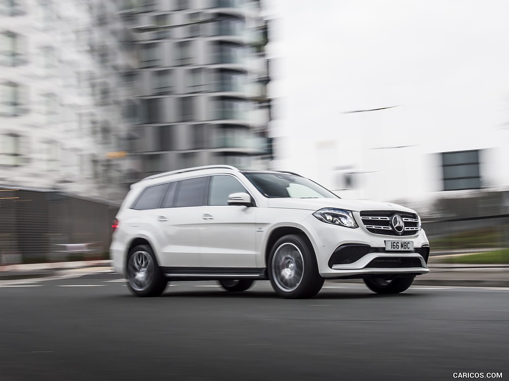 2017 Mercedes-AMG GLS 63 (UK-Spec) - Front