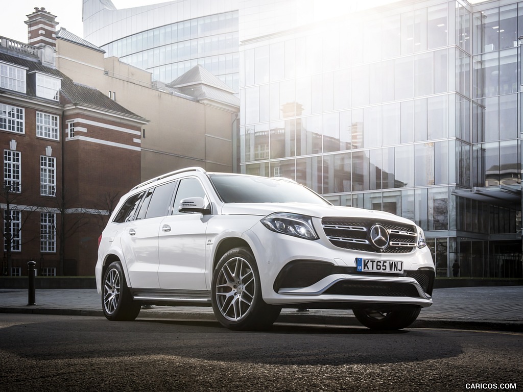 2017 Mercedes-AMG GLS 63 (UK-Spec) - Front