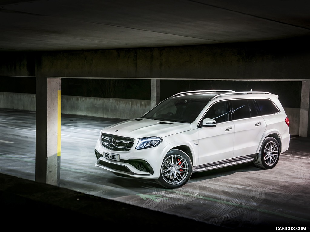 2017 Mercedes-AMG GLS 63 (UK-Spec) - Front