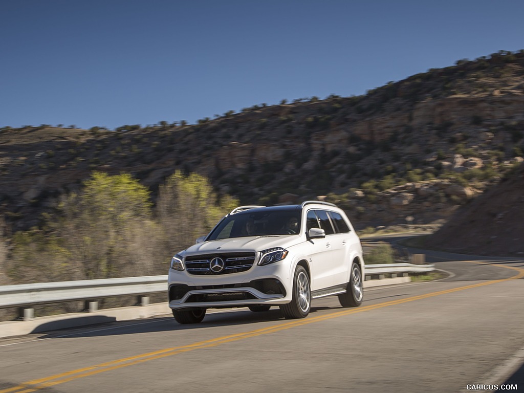 2017 Mercedes-AMG GLS 63 (US-Spec) - Front