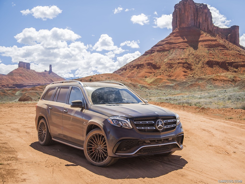 2017 Mercedes-AMG GLS 63 (US-Spec) - Front