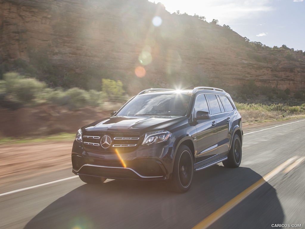 2017 Mercedes-AMG GLS 63 (US-Spec) - Front