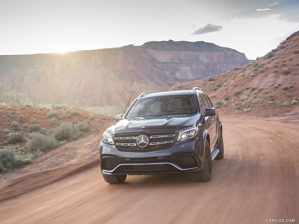 2017 Mercedes-AMG GLS 63 (US-Spec) - Front