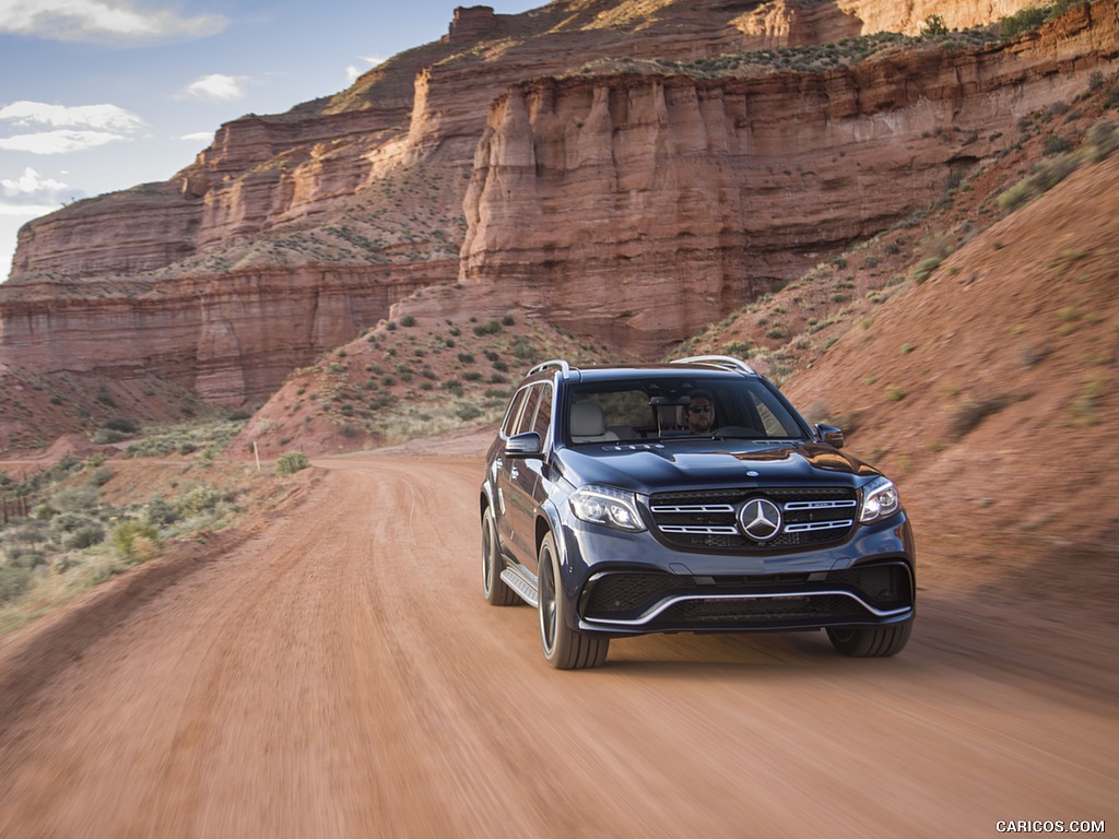 2017 Mercedes-AMG GLS 63 (US-Spec) - Front