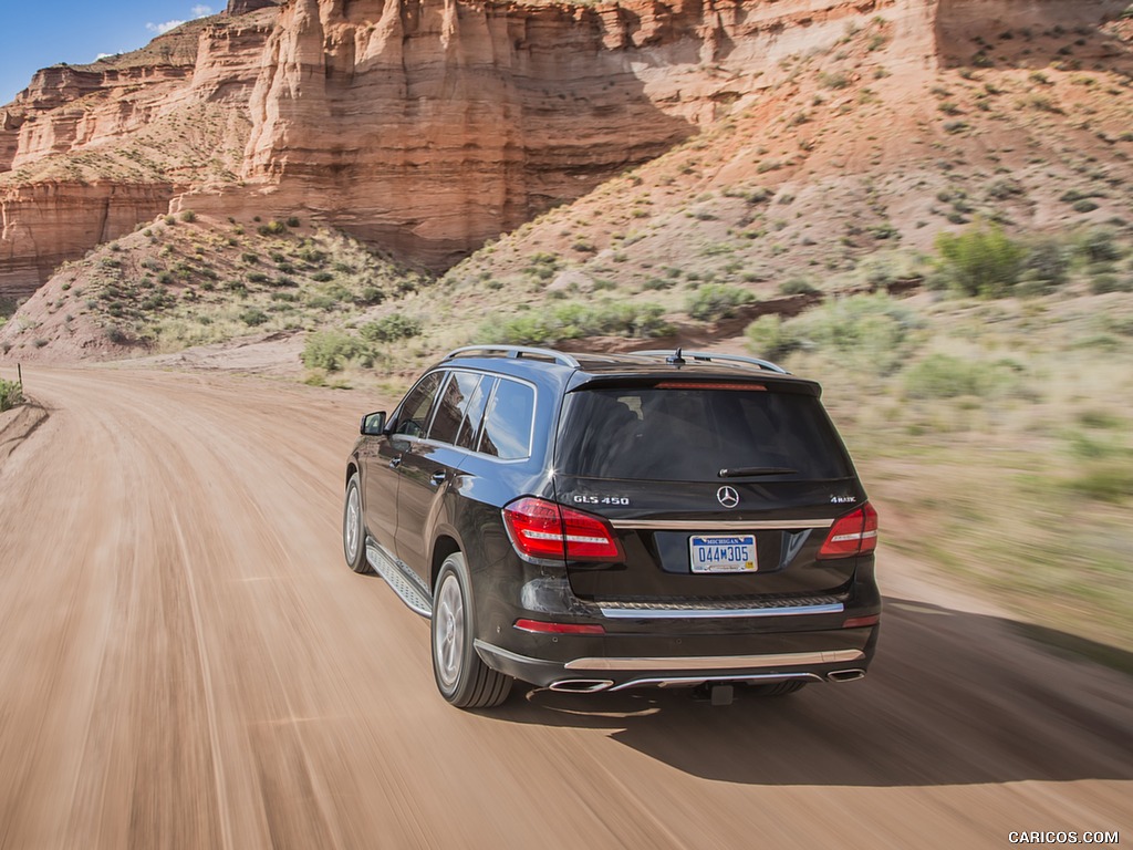 2017 Mercedes-AMG GLS 63 (US-Spec) - Rear