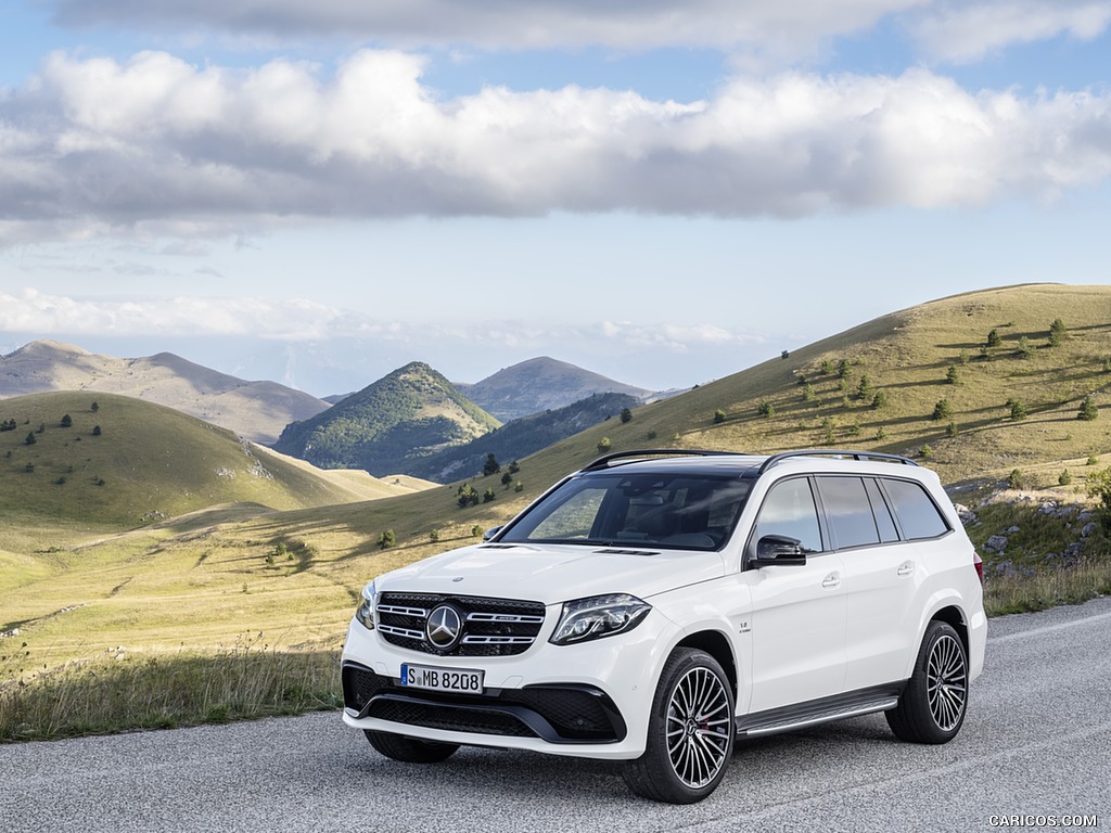 2017 Mercedes-AMG GLS 63 4MATIC (Color: Designo Diamond White Bright) - Front