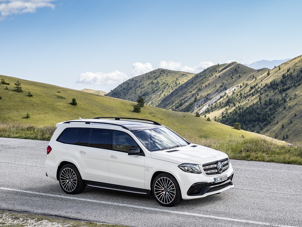 2017 Mercedes-AMG GLS 63 4MATIC (Color: Designo Diamond White Bright) - Side