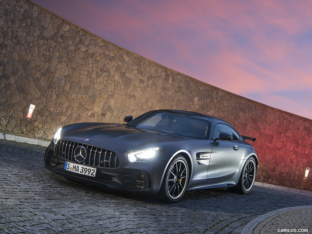 2017 Mercedes-AMG GT R - Front Three-Quarter