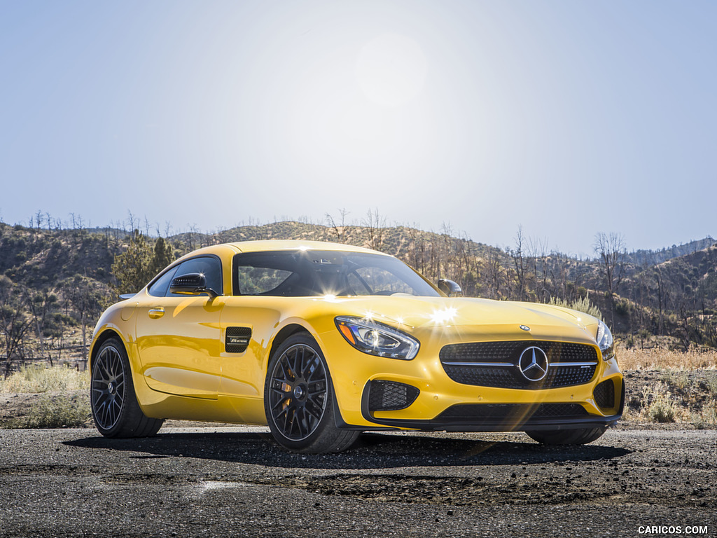 2017 Mercedes-AMG GT S (US-Spec) - Front Three-Quarter