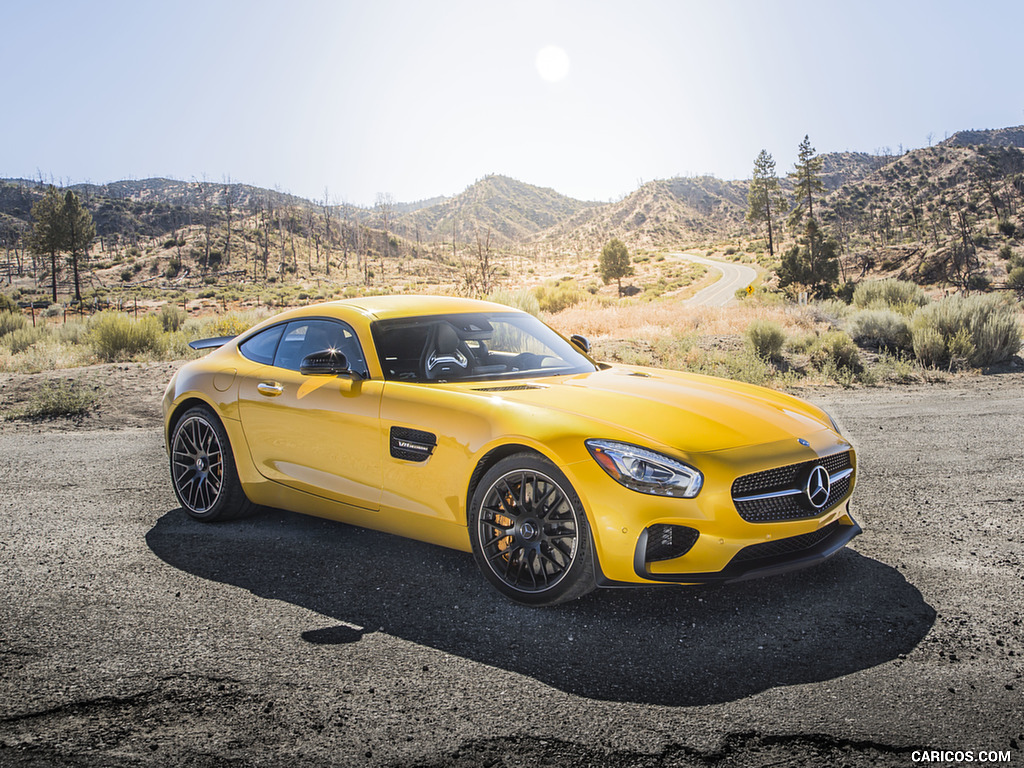 2017 Mercedes-AMG GT S (US-Spec) - Front Three-Quarter