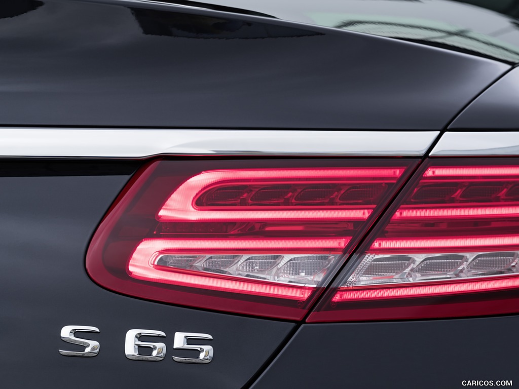 2017 Mercedes-AMG S65 Cabrio (Color: Anthracite Blue) - Tail Light