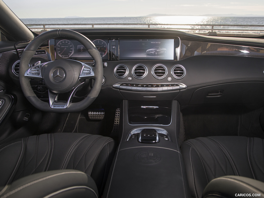 2017 Mercedes-AMG S65 Cabrio (US-Spec) - Interior, Cockpit