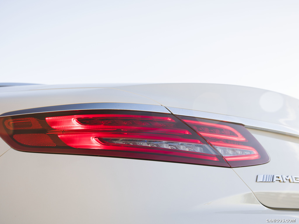 2017 Mercedes-AMG S65 Cabrio (US-Spec) - Tail Light