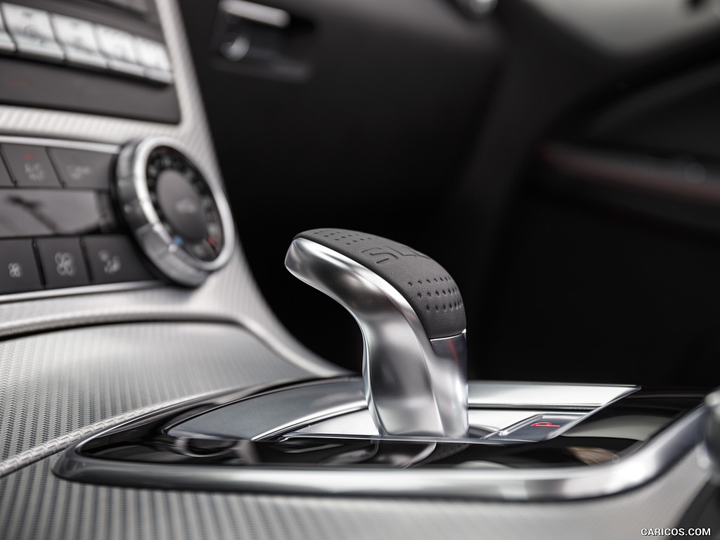 2017 Mercedes-AMG SLC 43 - Interior, Detail