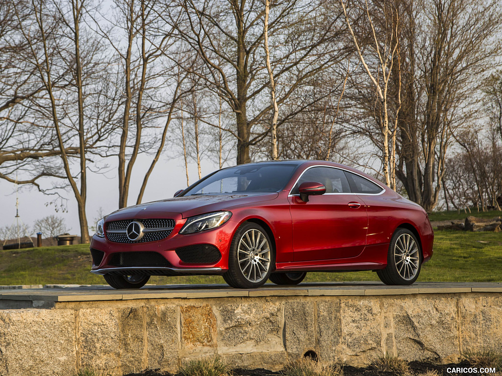 2017 Mercedes-Benz C-Class C300 Coupe 4MATIC (US-Spec) - Front Three-Quarter