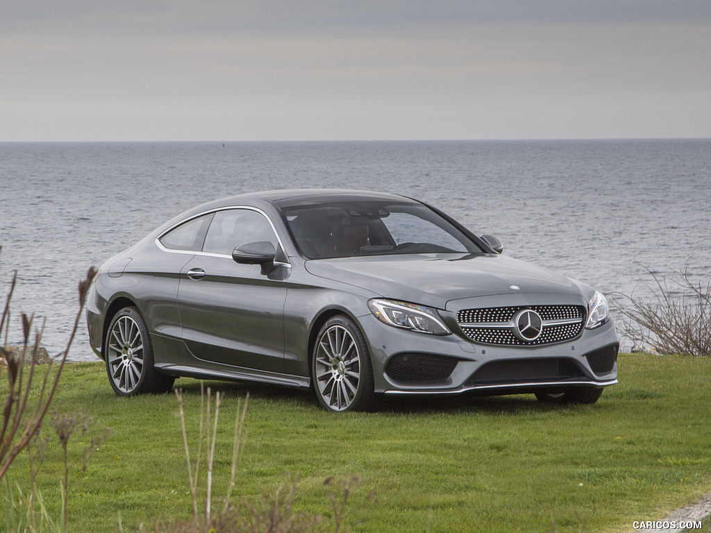 2017 Mercedes-Benz C-Class C300 Coupe 4MATIC (US-Spec) - Front Three-Quarter