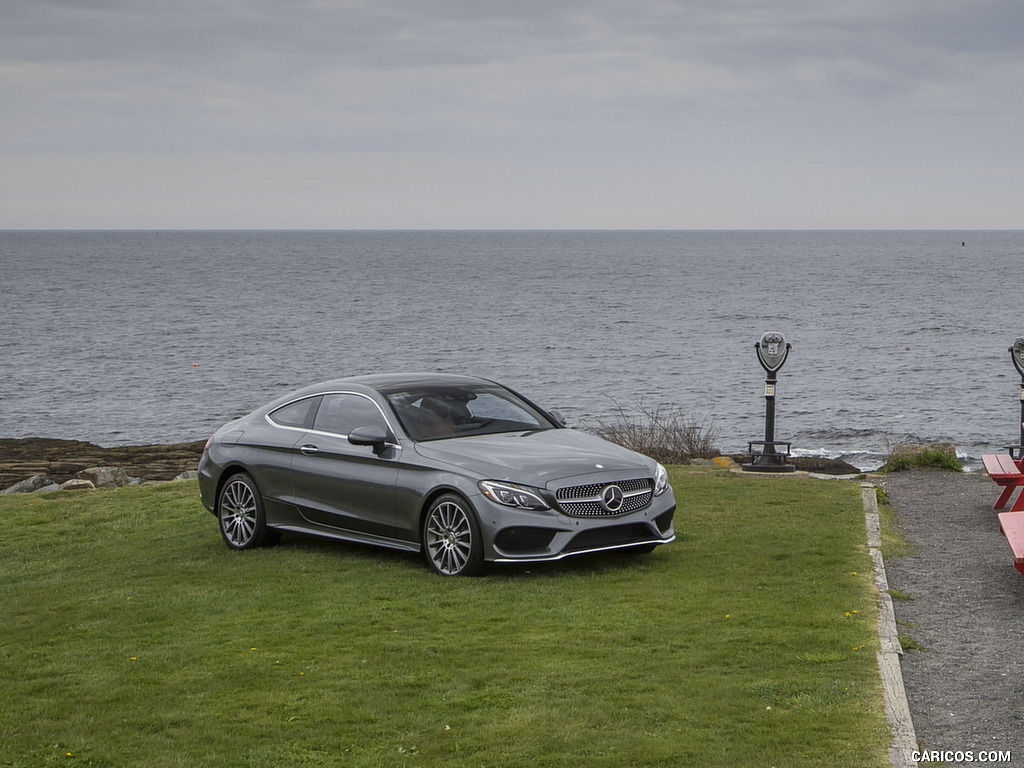 2017 Mercedes-Benz C-Class C300 Coupe 4MATIC (US-Spec) - Front Three-Quarter