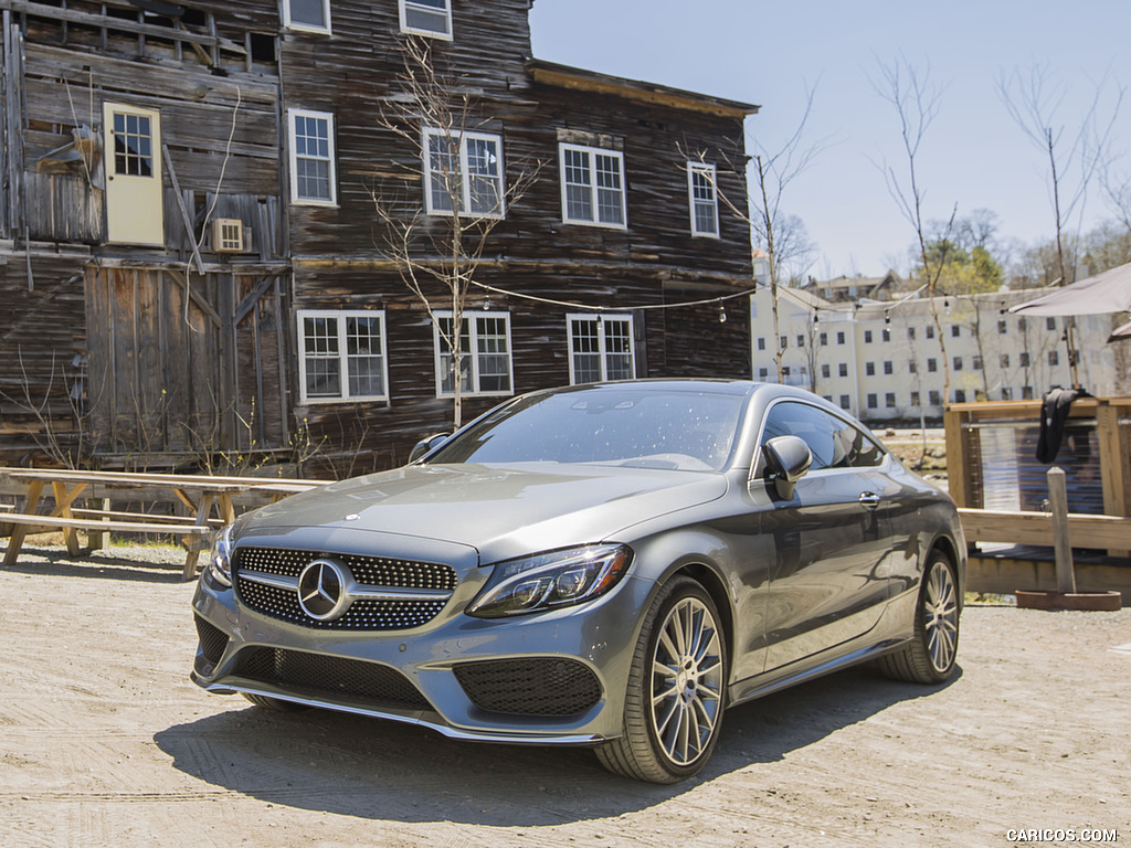 2017 Mercedes-Benz C-Class C300 Coupe 4MATIC (US-Spec) - Front Three-Quarter