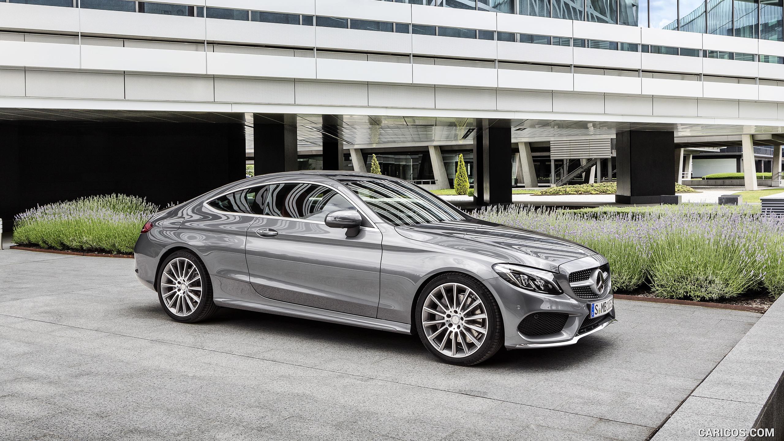 2017 Mercedes-Benz C-Class Coupe C300 (Selenit Grey) - Side, #50 of 210