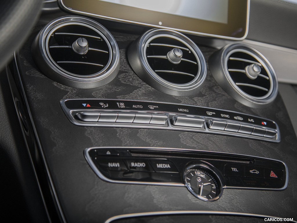 2017 Mercedes-Benz C300 Cabrio (US-Spec) - Interior, Detail