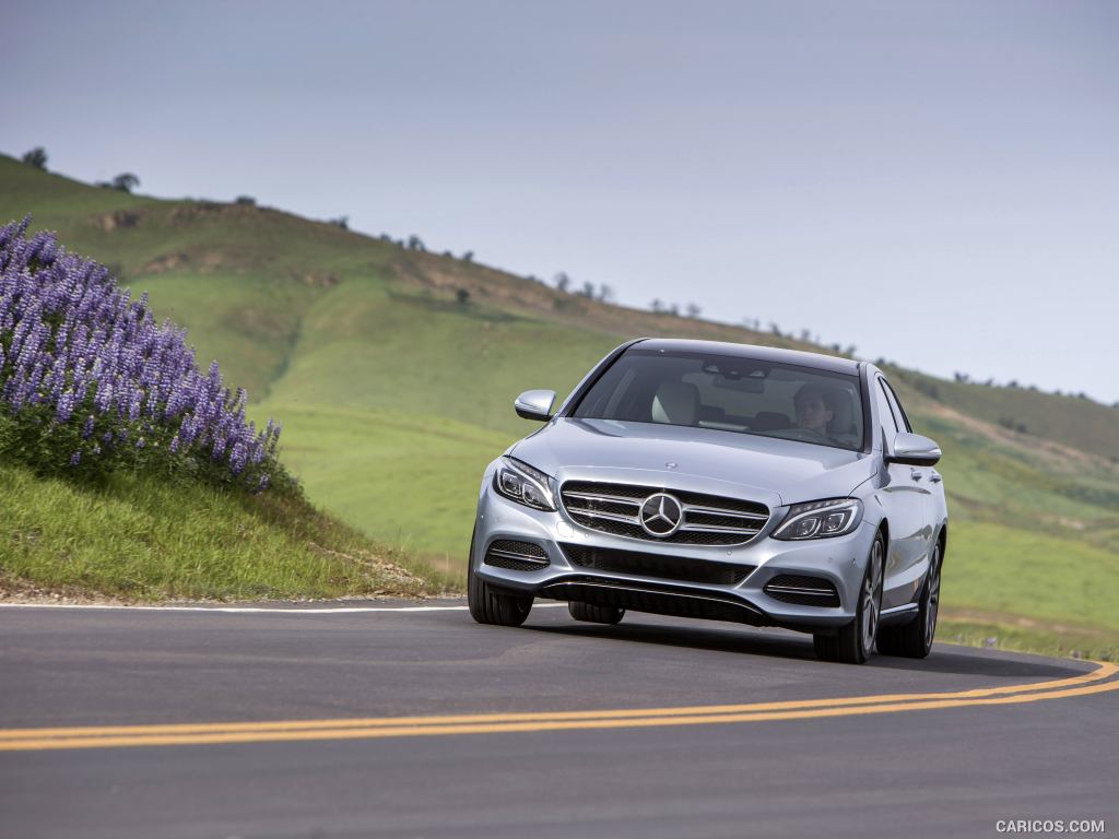 2017 Mercedes-Benz C350e C-Class Plug-in-Hybrid (US-Spec) - Front