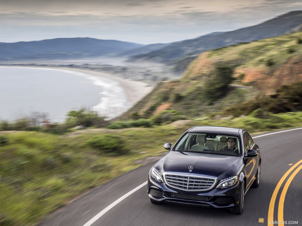 2017 Mercedes-Benz C350e C-Class Plug-in-Hybrid (US-Spec) - Front