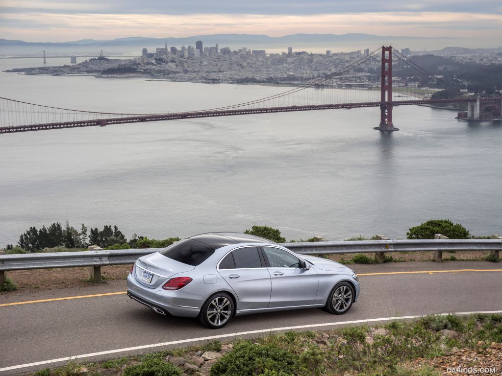 2017 Mercedes-Benz C350e C-Class Plug-in-Hybrid (US-Spec) - Roof