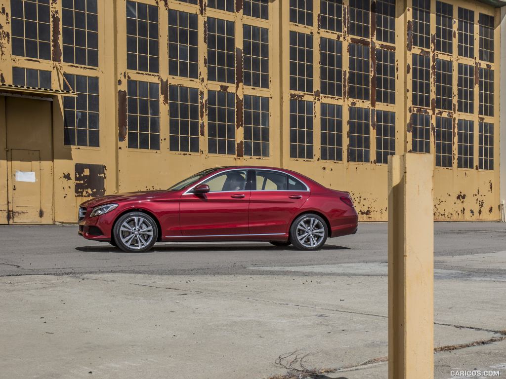 2017 Mercedes-Benz C350e C-Class Plug-in-Hybrid (US-Spec) - Side