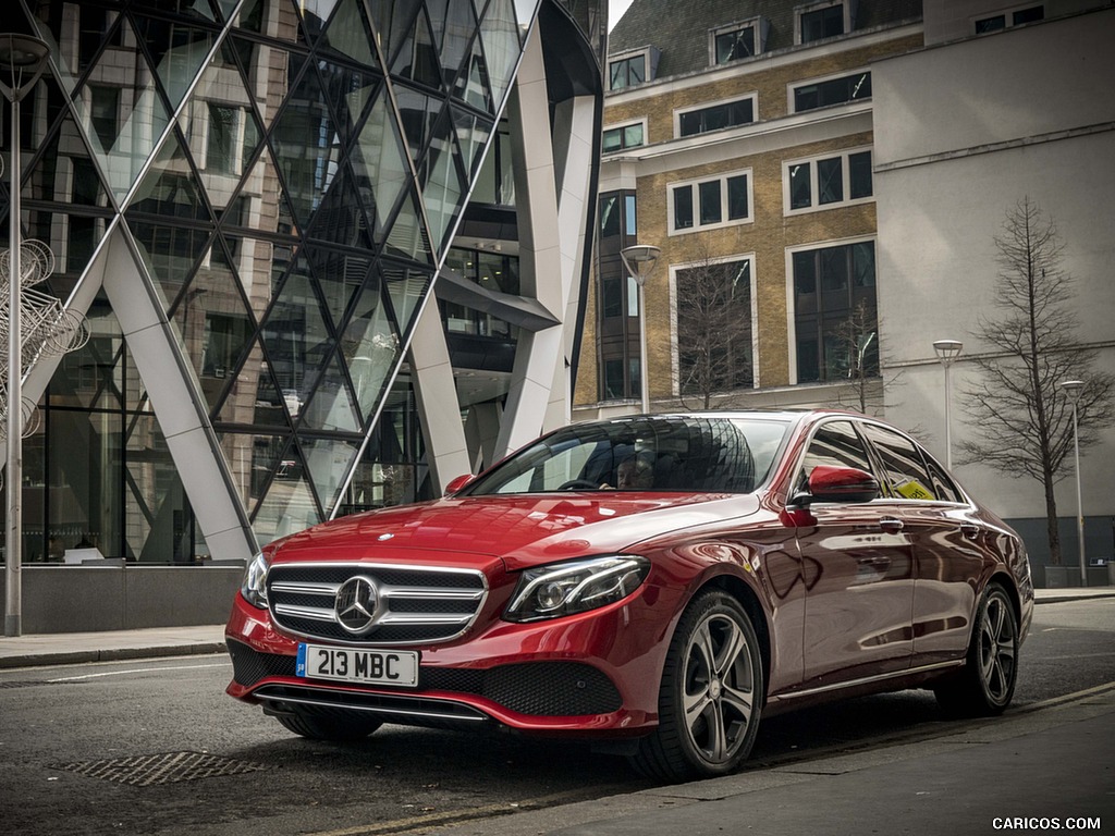 2017 Mercedes-Benz E-Class (UK-Spec) - Front