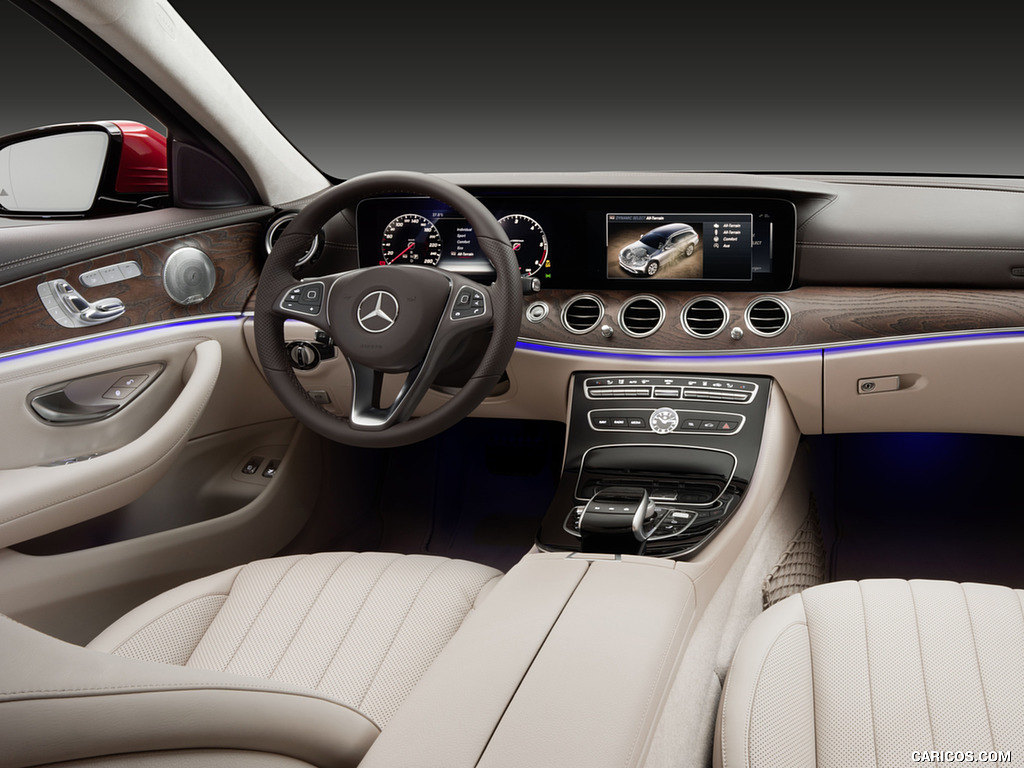 2017 Mercedes-Benz E-Class All-Terrain - Interior, Cockpit